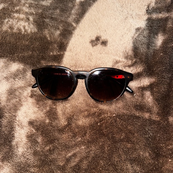 Giorgio Armani Sunglasses- EXCELLENT CONDITION 🤎 - Picture 3 of 4